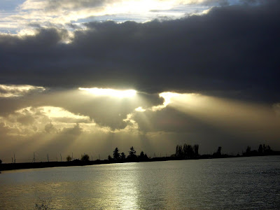 incomingstormclouds.jpg