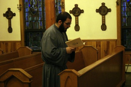 2013-12-07-Novice-Investiture-fra-Charbel-04-facebook-430x286.jpg